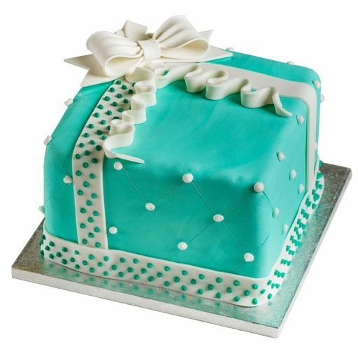 Round Gift Box Cake with Gum Paste Bow