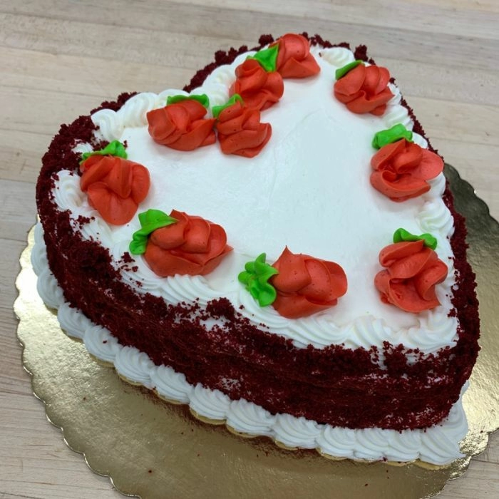 RED HEART CAKE | THE CRVAERY CAKES