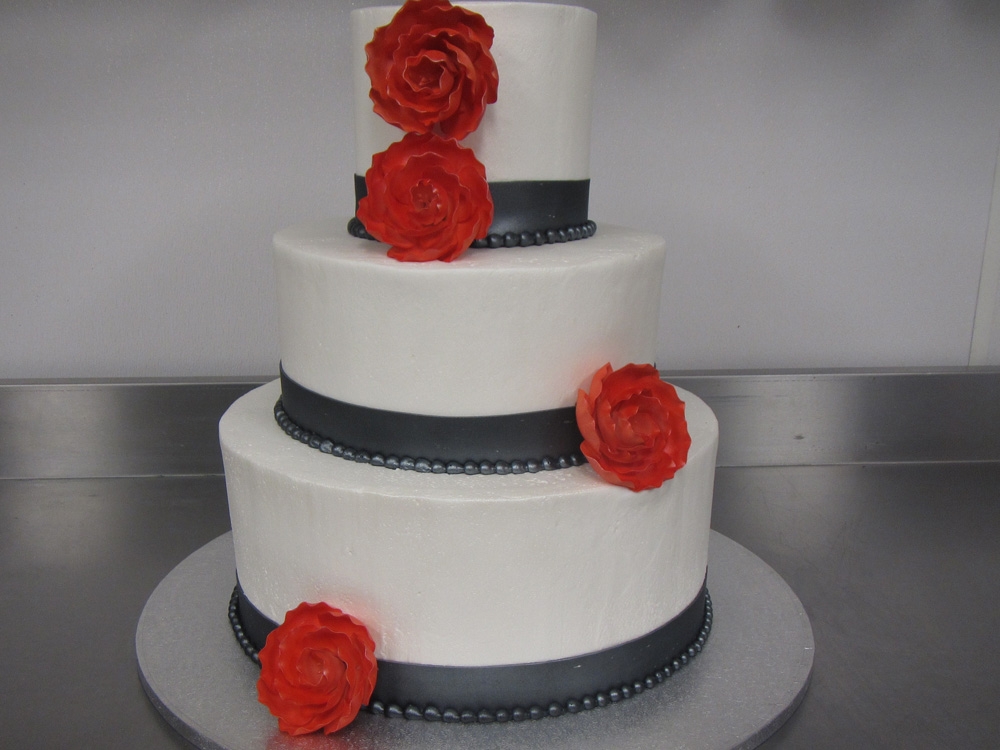 elegant wedding cake philadelphia